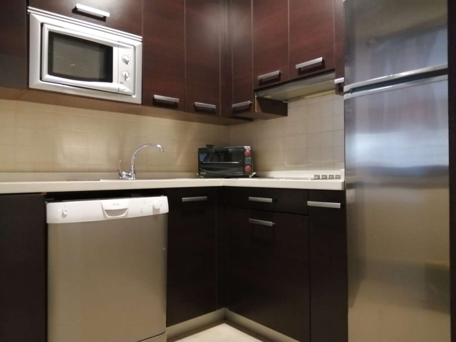 Se alquila desde   1.10.26-30.6.27 precioso apartamento  en Benalmádena Costa a 200 metros de la playa