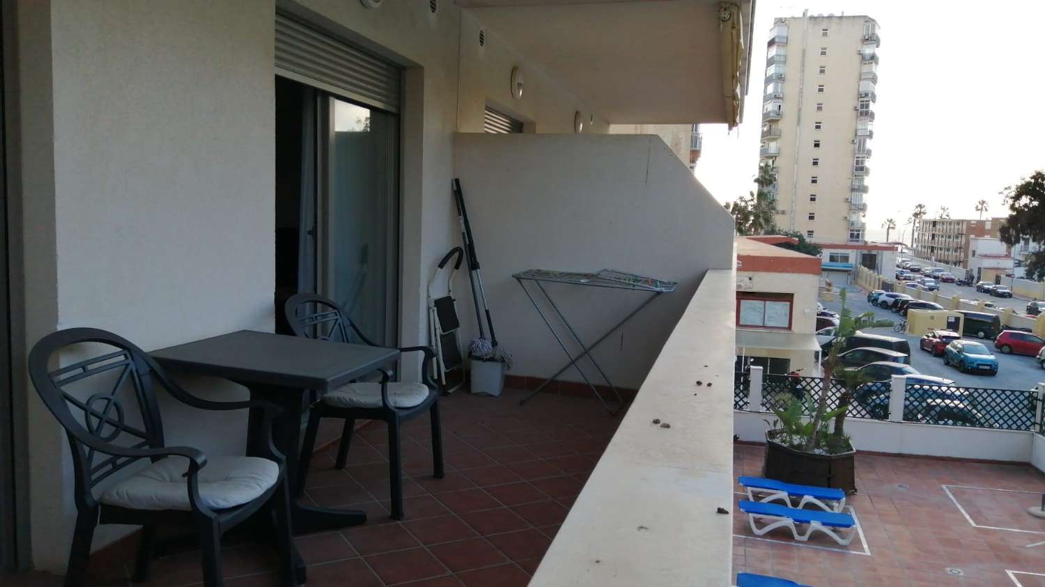 Se alquila desde   1.10.26-30.6.27 precioso apartamento  en Benalmádena Costa a 200 metros de la playa