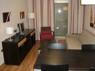 Se alquila desde   1.10.26-30.6.27 precioso apartamento  en Benalmádena Costa a 200 metros de la playa