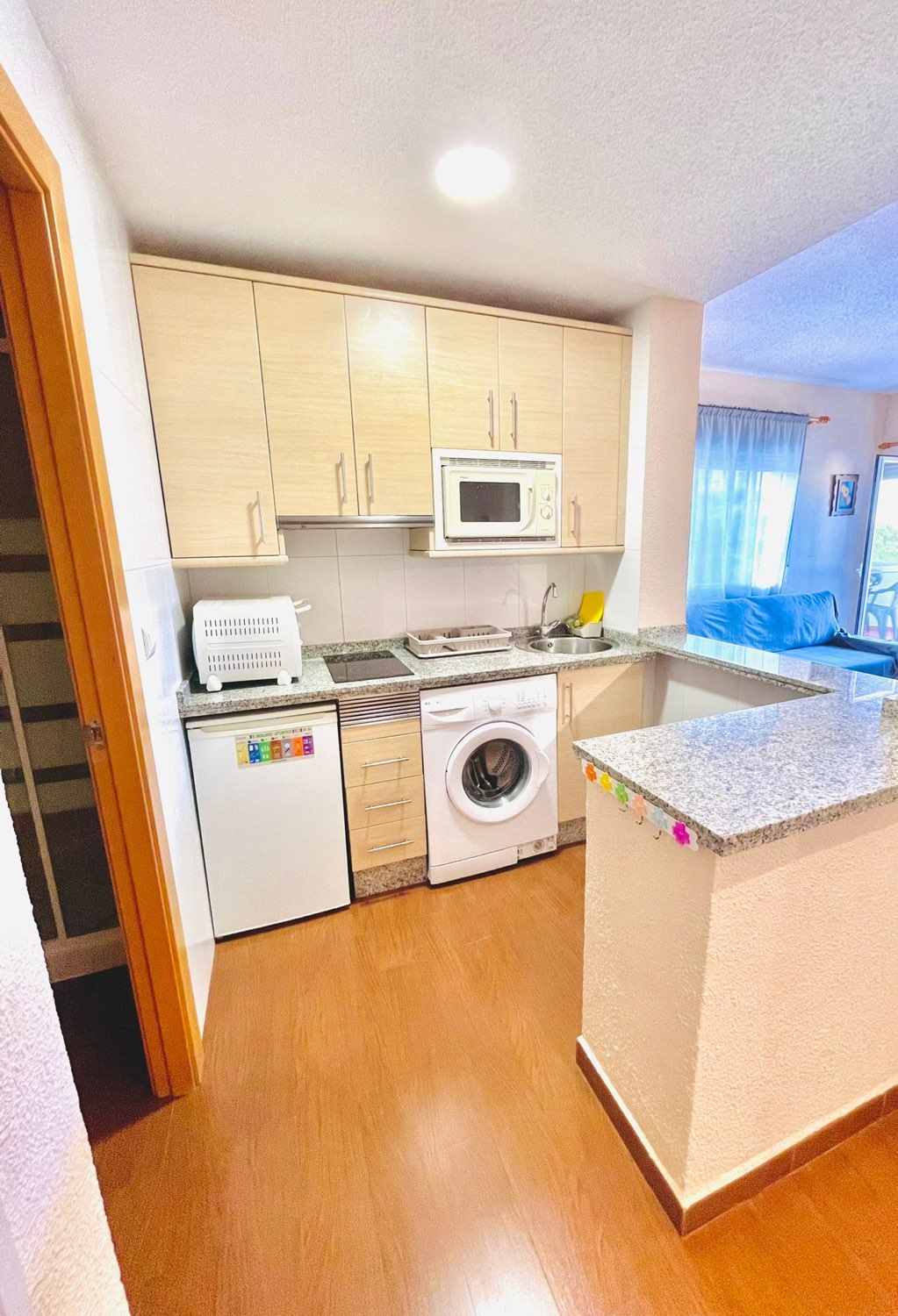 Media Temporada Se alquila desde 01/10/2026-30/06/2027 bonito apartamento con vistas al mar en 1ª línea de playa en Benalmádena