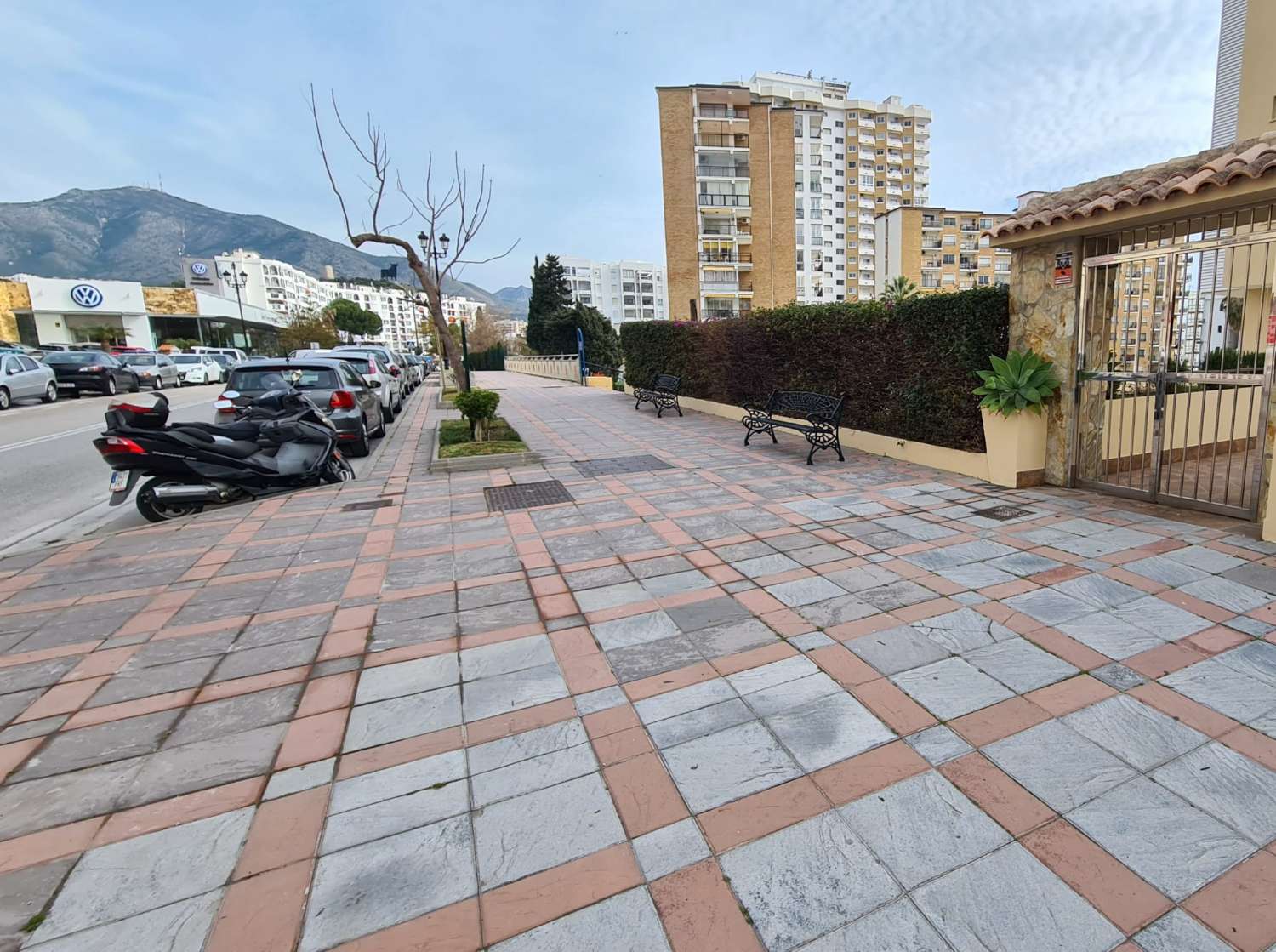For rent from 1.9.26-30.6.27 Nice studio with sea views on 1st line beach Los Boliches in Fuengirola