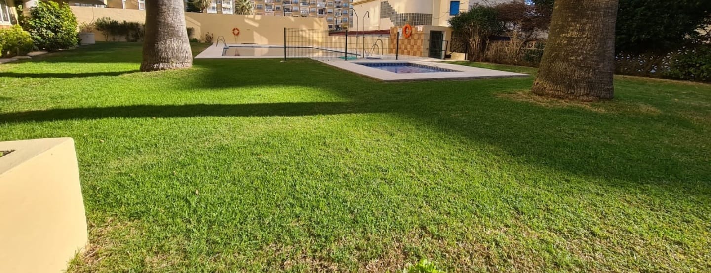 For rent from 1.9.26-30.6.27 Nice studio with sea views on 1st line beach Los Boliches in Fuengirola