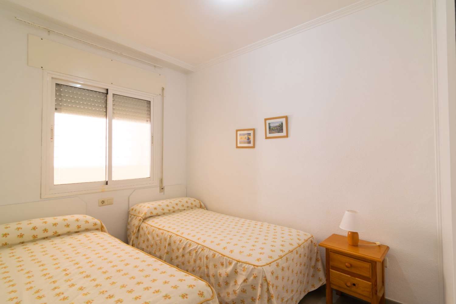 SE ALQUILA DESDE 01/05/2027 - 30/6/2027  BONITO APARTAMENTO CON VISTAS AL MAR EN LOS BOLICHES (FUENGIROLA)