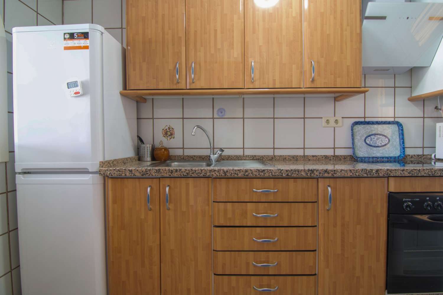 SE ALQUILA DESDE 01/05/2027 - 30/6/2027  BONITO APARTAMENTO CON VISTAS AL MAR EN LOS BOLICHES (FUENGIROLA)