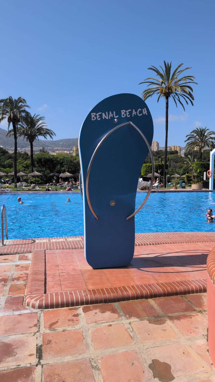 Se alquila  desde ahora hasta  30.05.2026 Y desde 01/09/2026 hasta 30/06/2027 bonito apartamento en Benalmadena Costa con vistas al mar