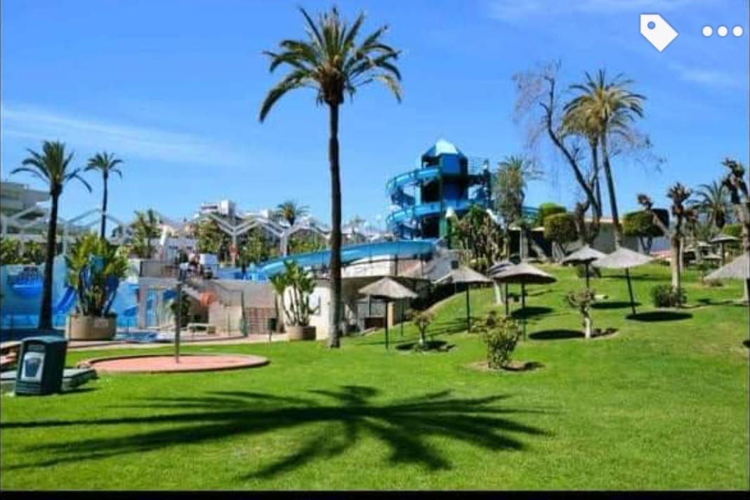 Se alquila  desde ahora hasta  30.05.2026 Y desde 01/09/2026 hasta 30/06/2027 bonito apartamento en Benalmadena Costa con vistas al mar