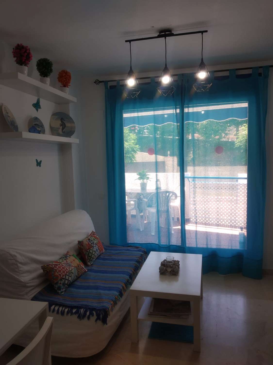 Se alquila de 01/9/26 hasta el 30/6/2027 bonito apartamento en Benalmádena a 150  metros de la playa