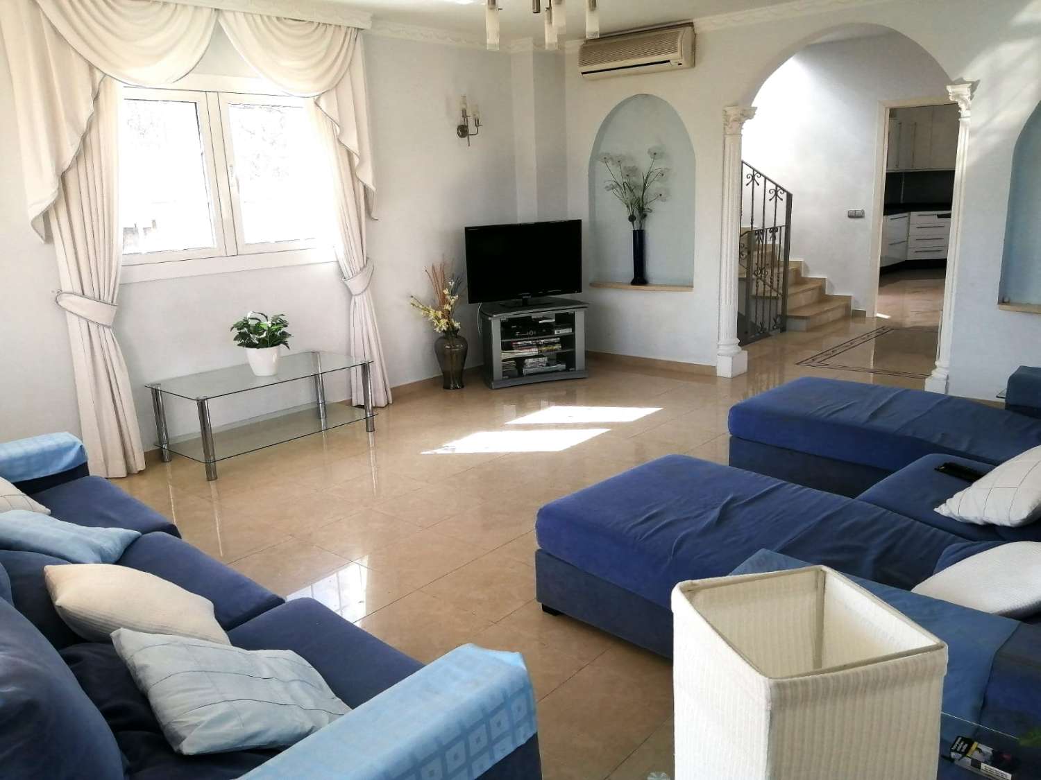 SE ALQUILA MEDIA TEMPORADA DESDE  01/09/2026- 30/06/2027   MAGNIFICA VILLA INDEPENDIENTE  EN BENALMÁDENA