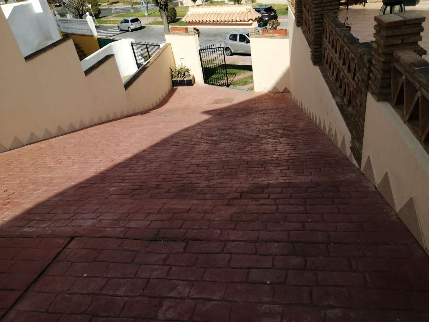 SE ALQUILA MEDIA TEMPORADA DESDE  01/09/2026- 30/06/2027   MAGNIFICA VILLA INDEPENDIENTE  EN BENALMÁDENA