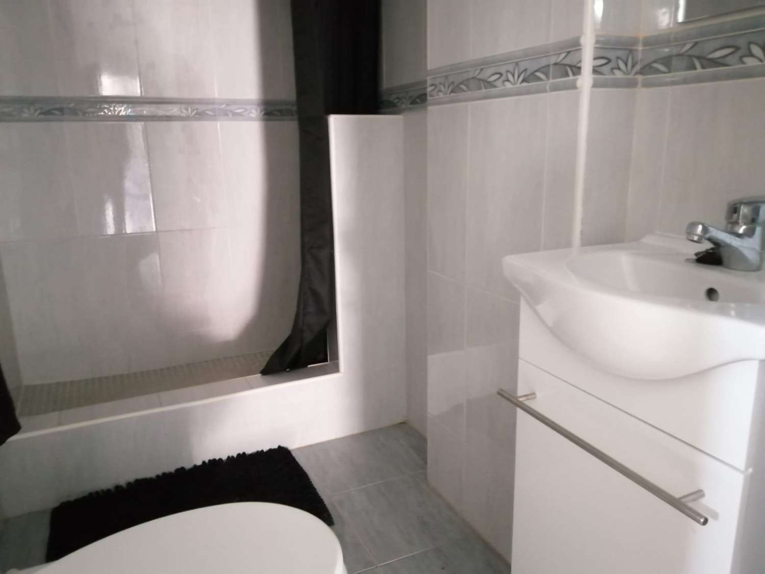 SE ALQUILA MEDIA TEMPORADA DESDE  01/09/2026- 30/06/2027   MAGNIFICA VILLA INDEPENDIENTE  EN BENALMÁDENA