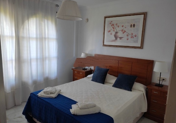 MEDIA TEMPORADA  Se alquila desde 1.9. 26-30.6.27 magnifico piso  con vistas al mar  en Mijas Costa