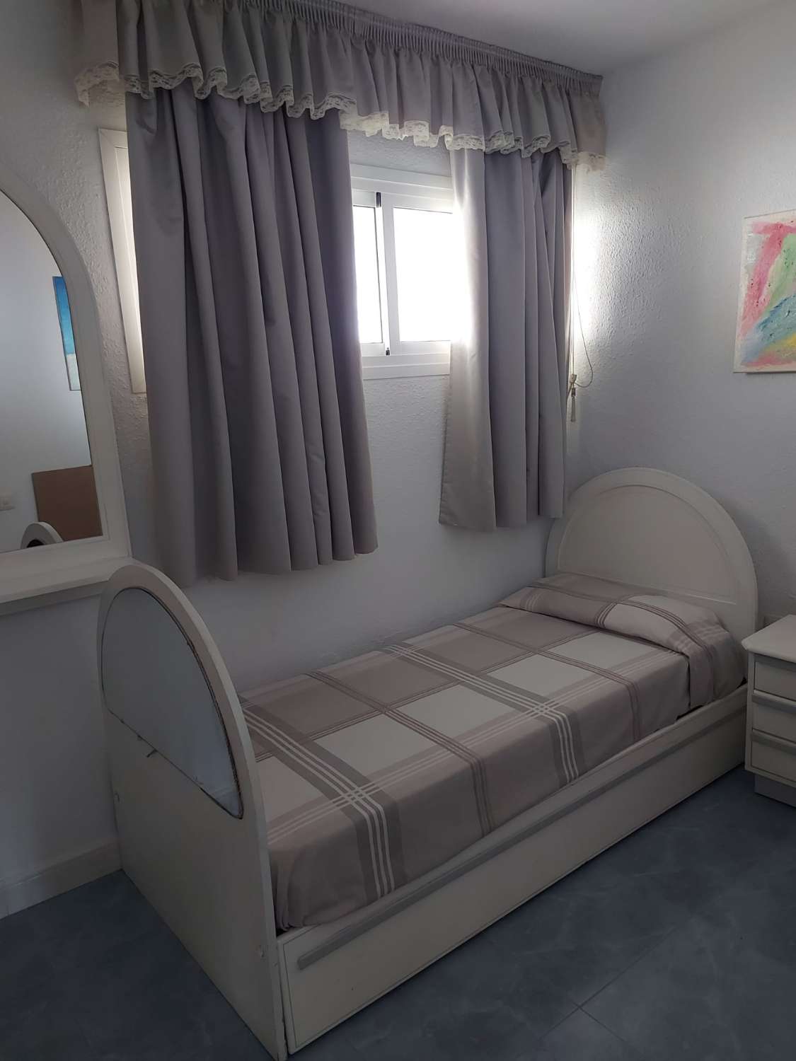 Se alquila del 1.9.26-30.6.2027 magnifico apartamento con vistas al mar en 1ª  línea en Benalmádena