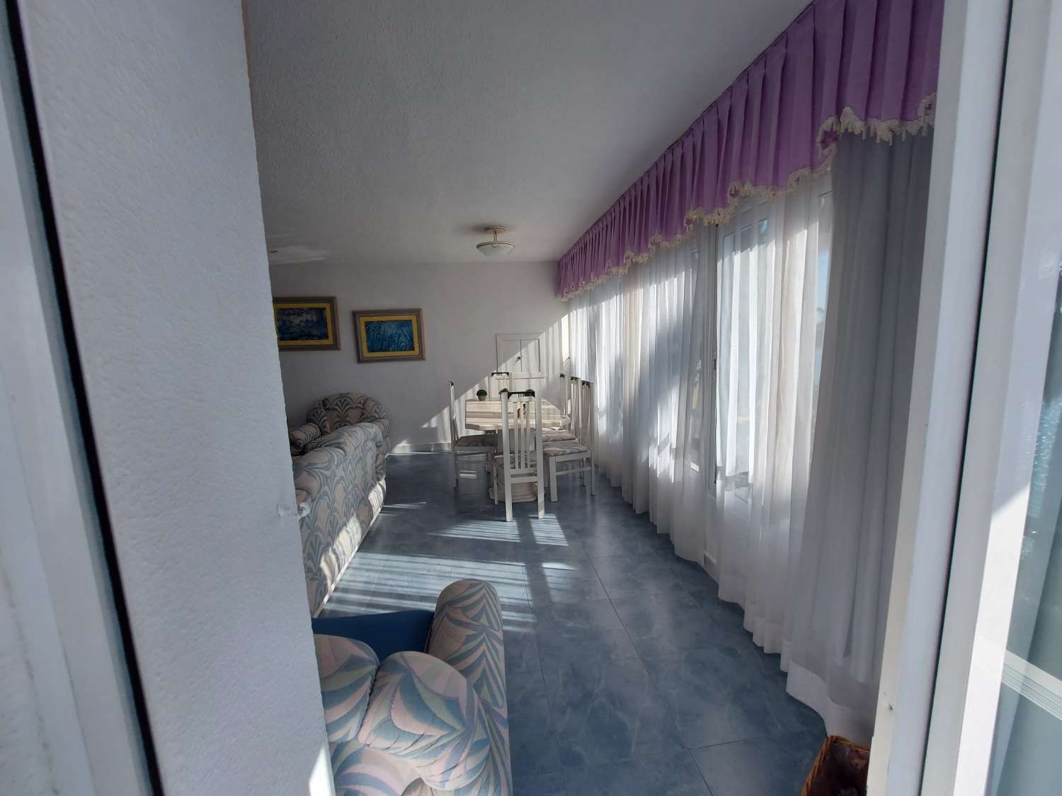 Se alquila del 1.9.26-30.6.2027 magnifico apartamento con vistas al mar en 1ª  línea en Benalmádena