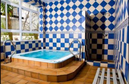 Se alquila  31/05/26  y desde 01/09/2026 hasta 30/06/2027 bonito apartamento con vistas al mar en Benalmádena