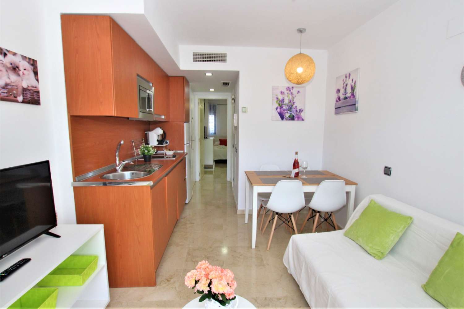 Se alquila  desde 15/09/2065-31/05/2027 precioso apartamento a 250 metros de la playa en Benalmádena