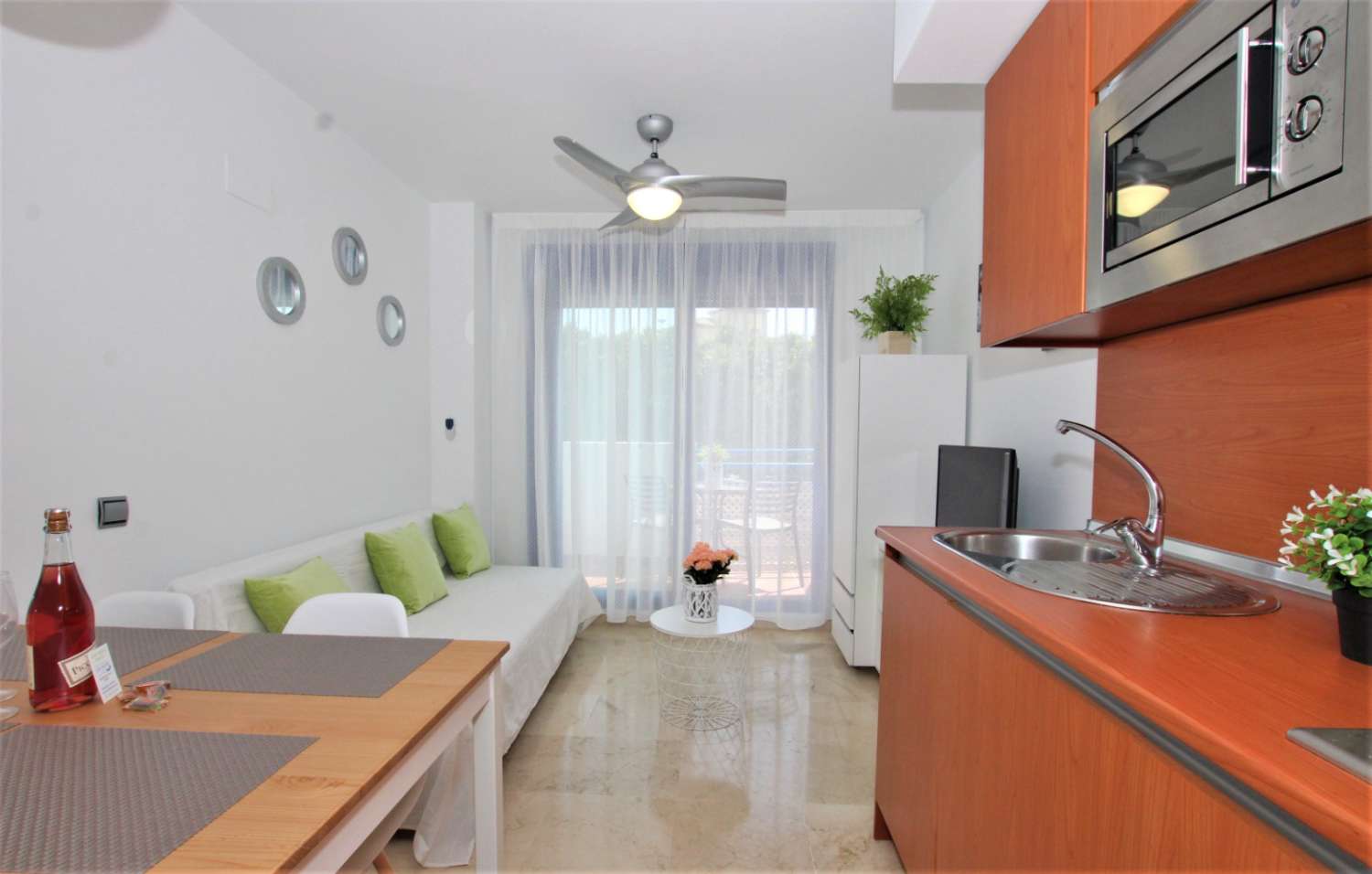 Se alquila  desde 15/09/2065-31/05/2027 precioso apartamento a 250 metros de la playa en Benalmádena