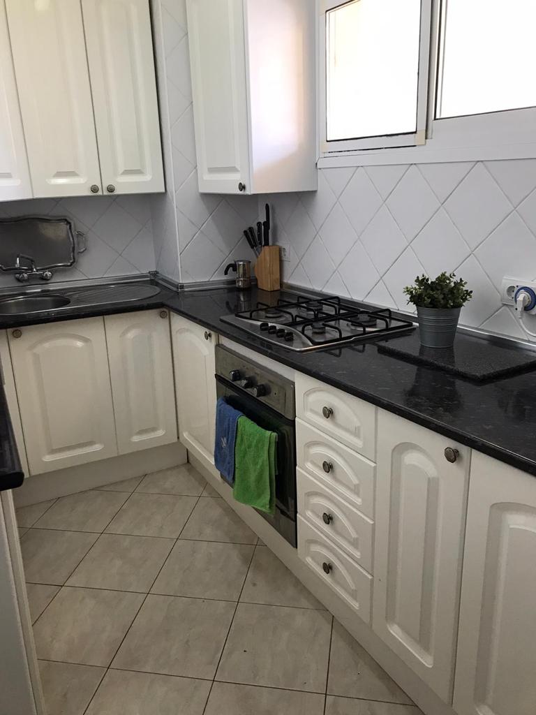 SE ALQUILA MEDIA TEMPORADA DESDE 01/09/2026 hasta el 30/06/2027  BONITO APARTAMENTO CON VISTAS AL MAR CERCA DE PUERTO MARINA EN BENALMADENA