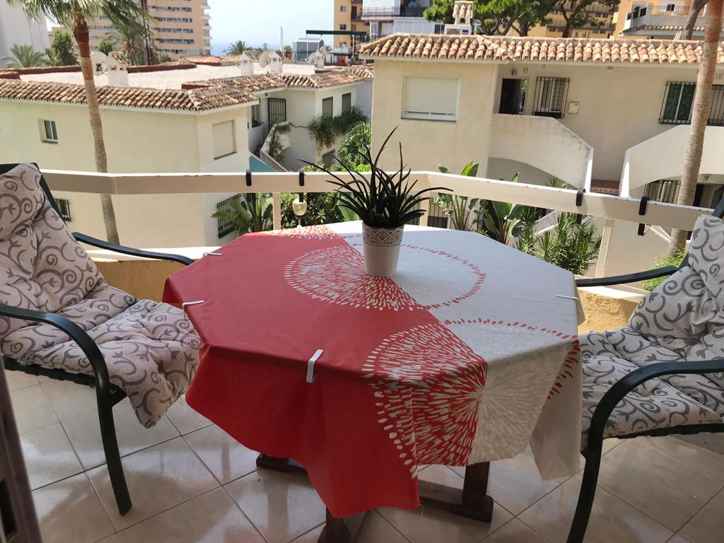 SE ALQUILA MEDIA TEMPORADA DESDE 01/09/2026 hasta el 30/06/2027  BONITO APARTAMENTO CON VISTAS AL MAR CERCA DE PUERTO MARINA EN BENALMADENA