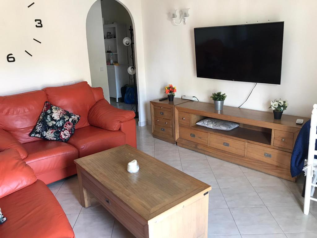 SE ALQUILA MEDIA TEMPORADA DESDE 01/09/2026 hasta el 30/06/2027  BONITO APARTAMENTO CON VISTAS AL MAR CERCA DE PUERTO MARINA EN BENALMADENA