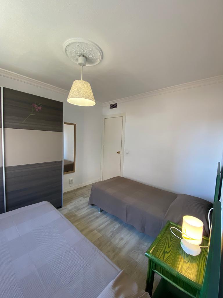 Se alquila MEDIA TEMPORADA del 01/9/26 al 30/6/27 apartamento en el Pinillo (Torremolinos)