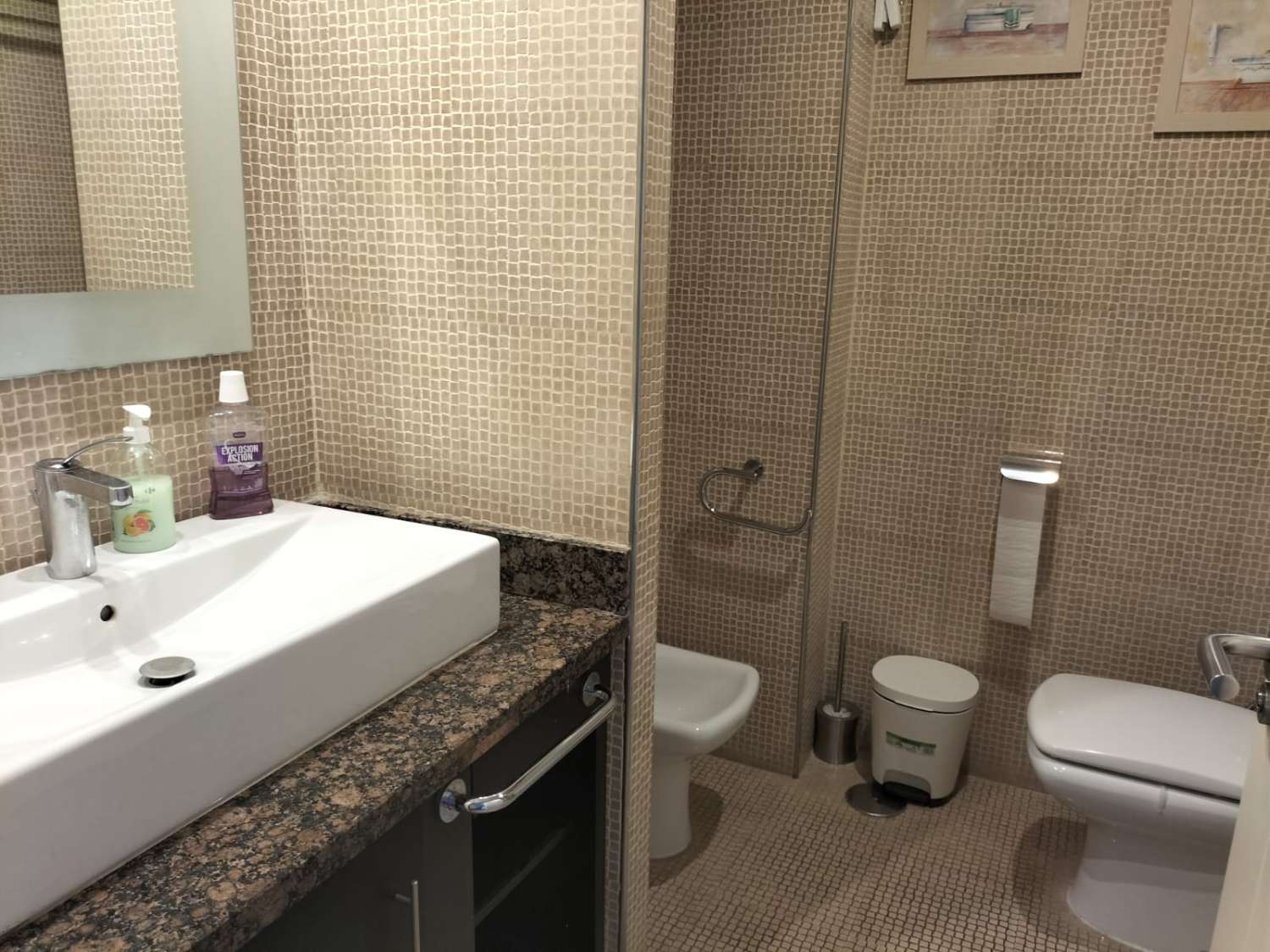 Se alquila desde  1.4.26 - 30/06/2026  y  magnifico apartamento con increíbles vistas al mar en Benalmadena a 100 metros de la playa