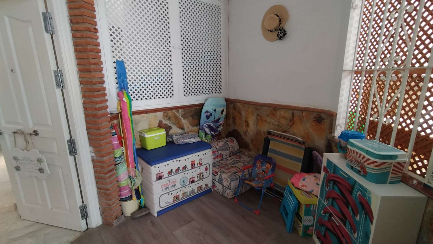 SE ALQUILA DESDE AHORA HASTA 30/6/26  PRECIOSO CHALET ADOSADO EN BENALMÁDENA, TORREQUEBRADA.