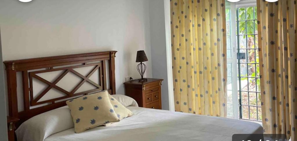 Se alquila   desde 1.9.26-30.6.27precioso apartamento en la zona de San Pedro de Alcántara, Marbella.