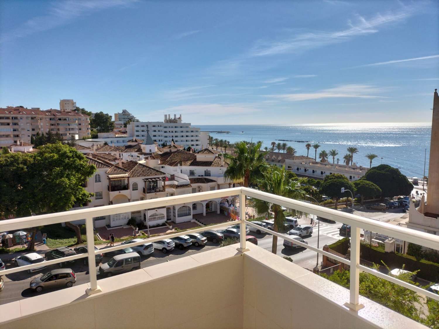 Se alquila MEDIA TEMPORADA desde 01/09/2026 - 30/06/2027 apartamento de 3 dormitorios en primera línea de playa