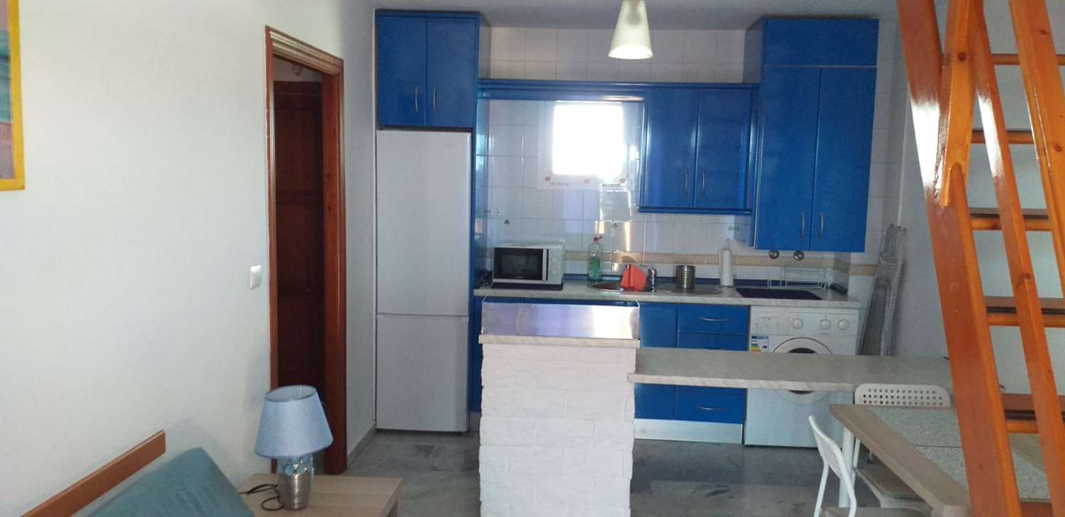 SE ALQUILA DESDE el 01/11/2026 al 31/05/2027 PRECIOSO ATICO EN MIJAS COSTA CON VISTAS ESPECTACULARES.