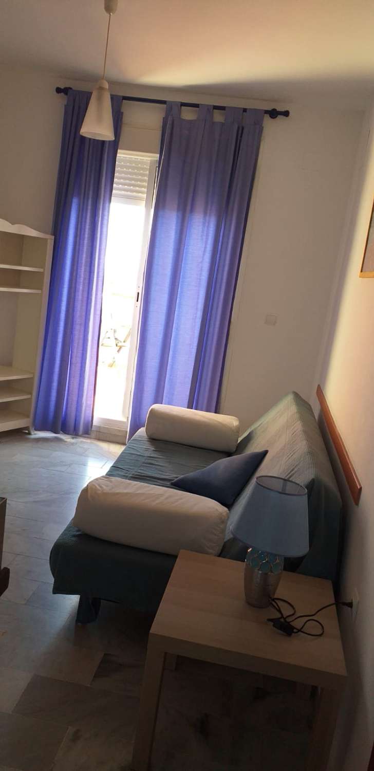 SE ALQUILA DESDE el 01/11/2026 al 31/05/2027 PRECIOSO ATICO EN MIJAS COSTA CON VISTAS ESPECTACULARES.