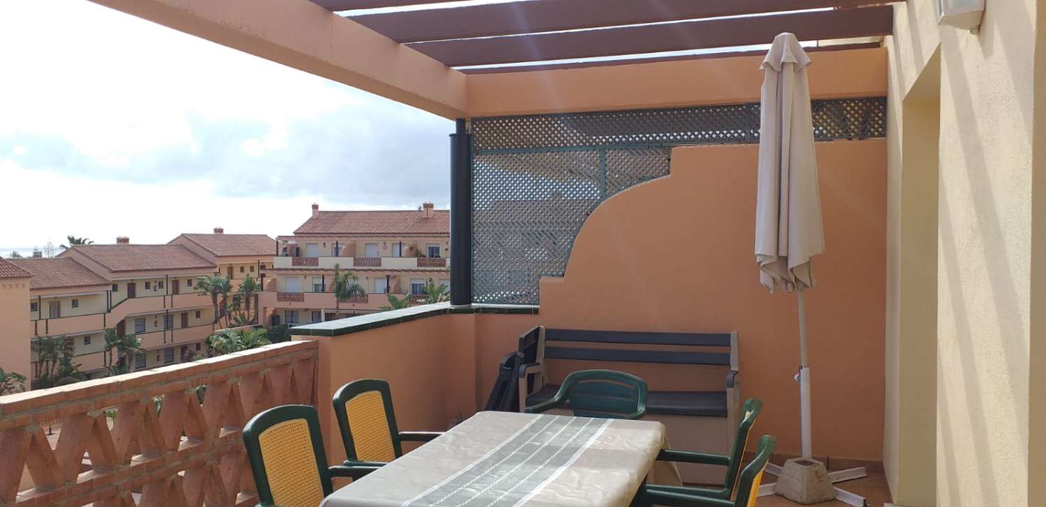 SE ALQUILA DESDE el 01/11/2026 al 31/05/2027 PRECIOSO ATICO EN MIJAS COSTA CON VISTAS ESPECTACULARES.