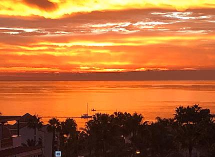 SE ALQUILA DESDE el 01/11/2026 al 31/05/2027 PRECIOSO ATICO EN MIJAS COSTA CON VISTAS ESPECTACULARES.