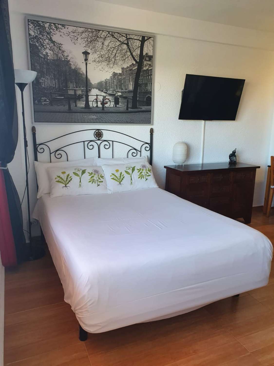 Se alquila desde01/09/2026-30/06/2027 bonito estudio en el centro de Torremolinos