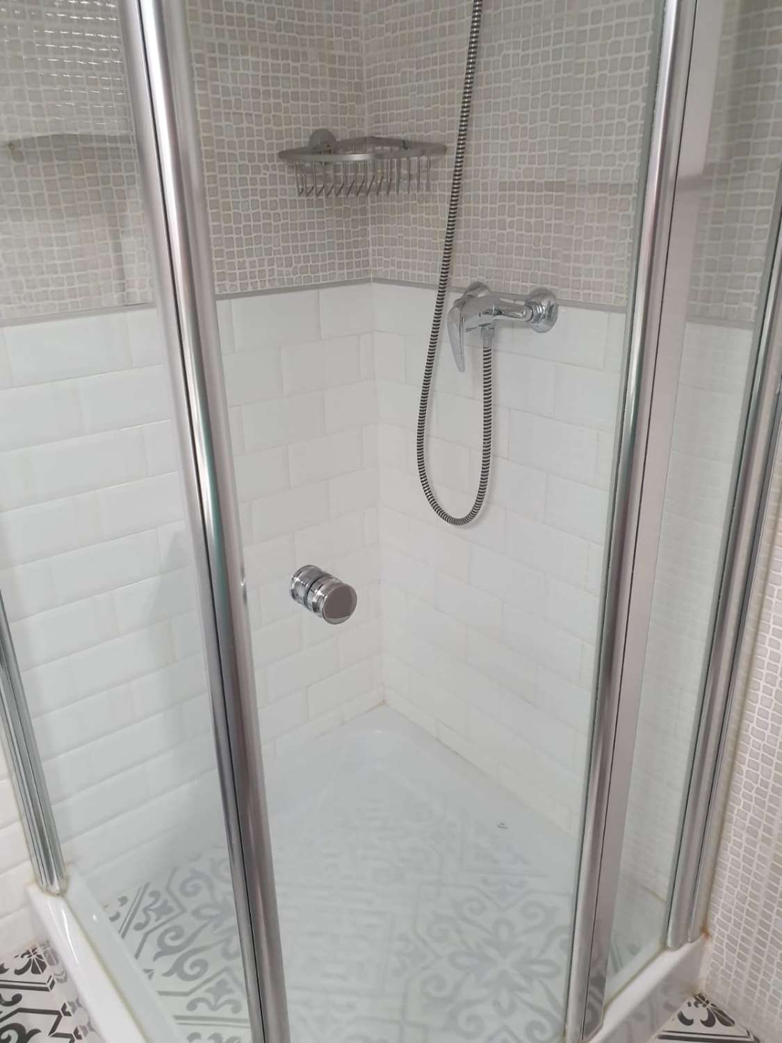 Se alquila desde01/09/2026-30/06/2027 bonito estudio en el centro de Torremolinos