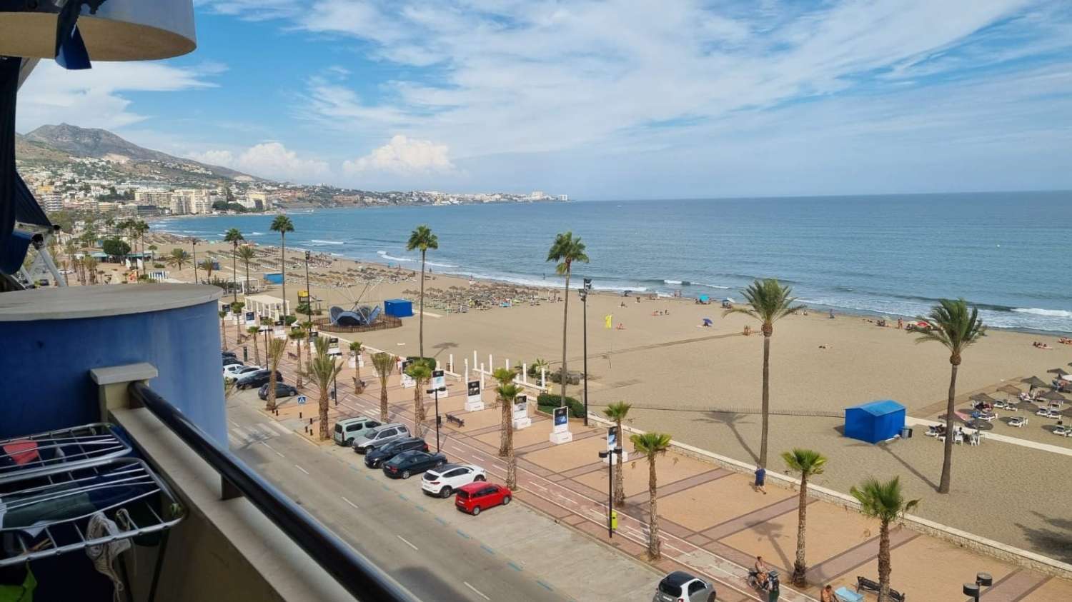 Se alquila desde 09/09/26- 23/12/26 y desde 8/1/27-30/6/27 bonito piso en 1ª línea de playa  en Los Boliches (Fuengirola)