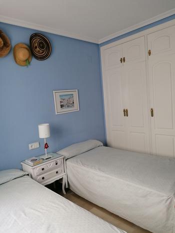 Se alquila desde 09/09/26- 23/12/26 y desde 8/1/27-30/6/27 bonito piso en 1ª línea de playa  en Los Boliches (Fuengirola)