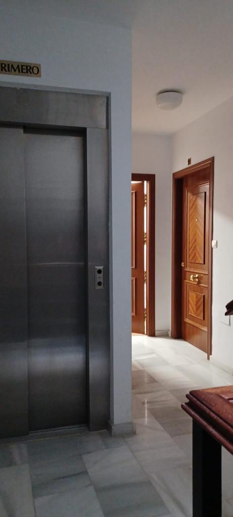 Se alquila Media Temporada desde el 01/10/2026-31/05/2027  bonito apartamento a 10 metros del Paseo Marítimo de Fuengirola.