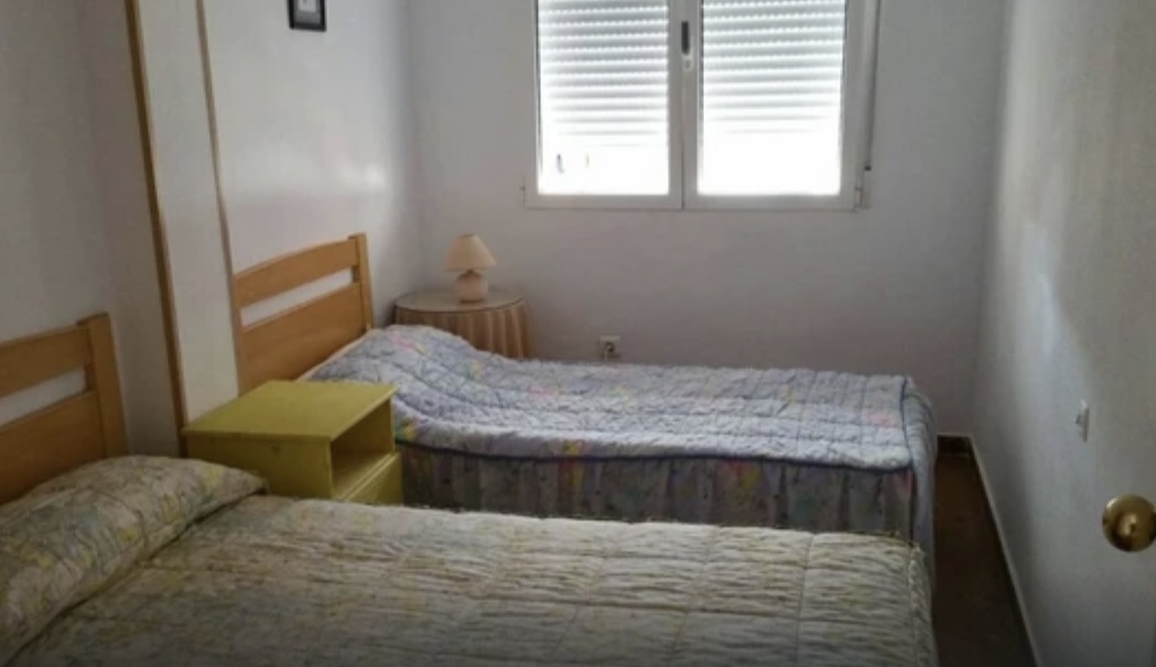 Se alquila desde ahora hasta 30.6.26  y desde 01/09/2026- 30/06/2027 bonito piso cerca de la playa, con vistas al mar en Torremolinos.