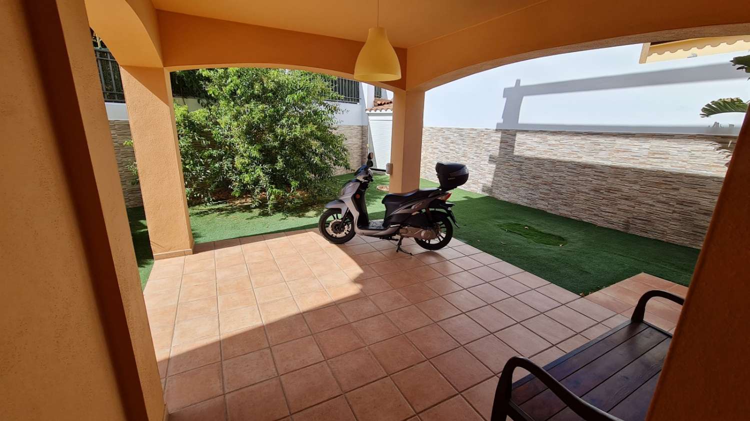 Se alquila de 01/11/2025- 01/04/2026 MAGNIFICA villa en Urbanización El Pinar (Torremolinos)