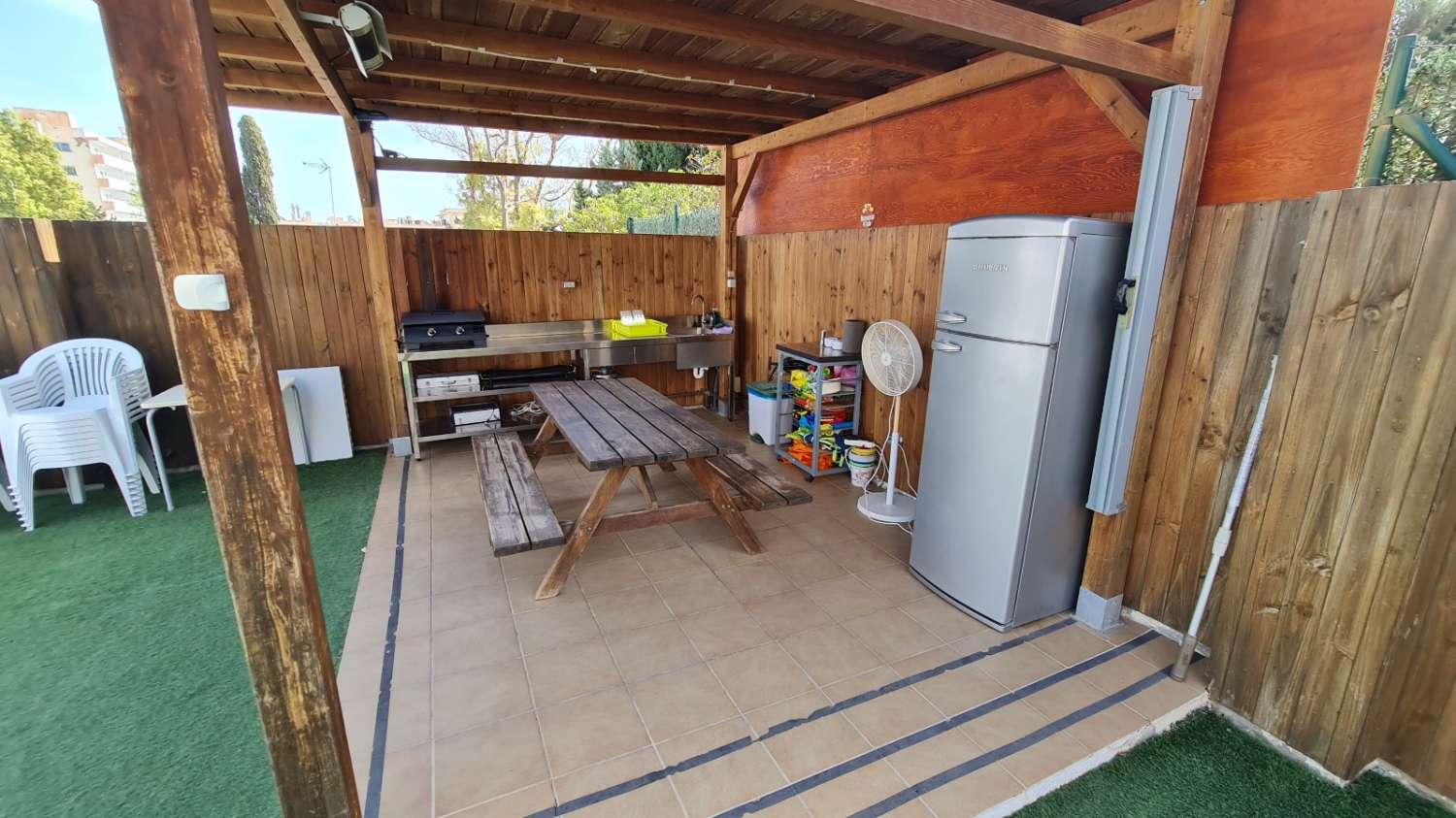 Se alquila de 01/11/2025- 01/04/2026 MAGNIFICA villa en Urbanización El Pinar (Torremolinos)