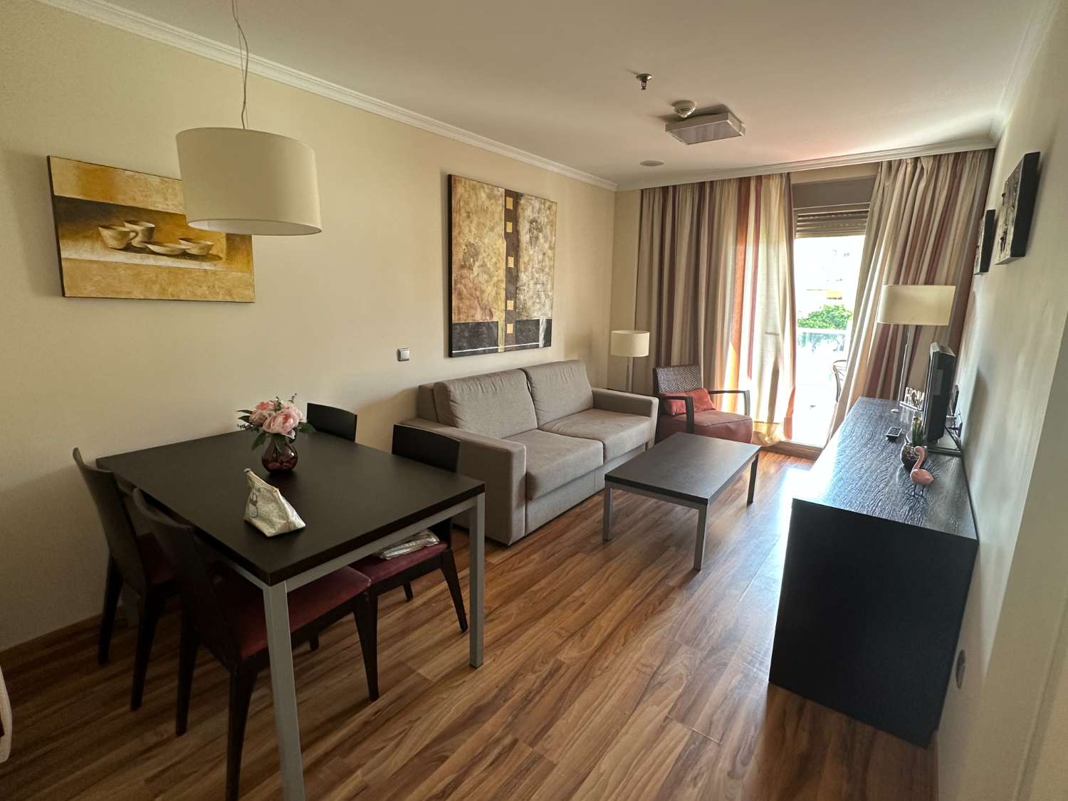 Se alquila   desde 1.9.26-30.6.27 bonito apartamento   en Benalmadena Costa