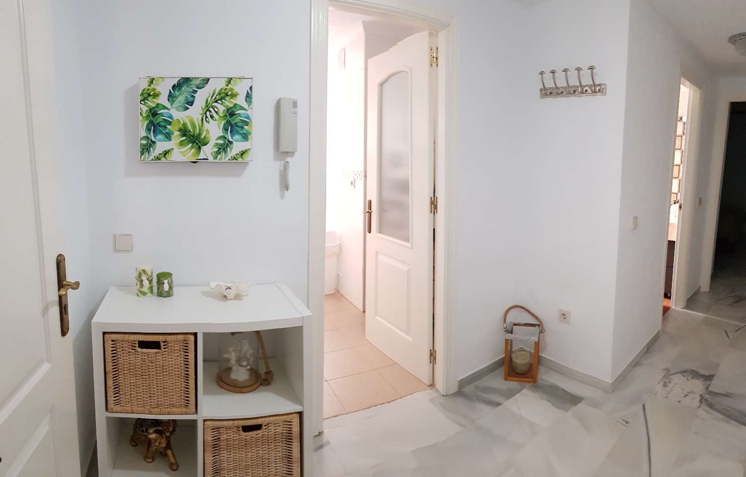 Se alquila dede 1/9/2026-30/6/2027  magnifico apartamento al lado de la playa en  La Carihuela (Torremolinos)