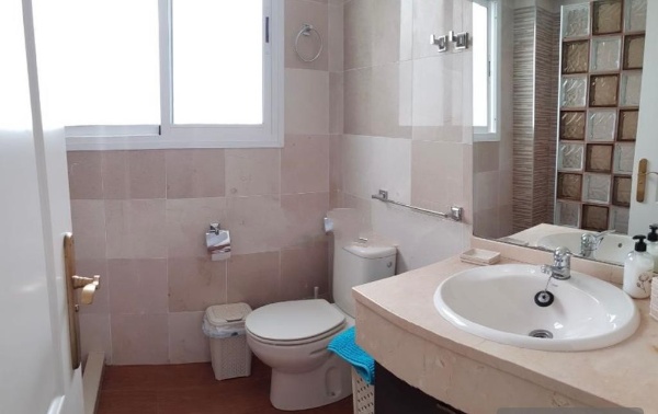 Se alquila dede 1/9/2026-30/6/2027  magnifico apartamento al lado de la playa en  La Carihuela (Torremolinos)