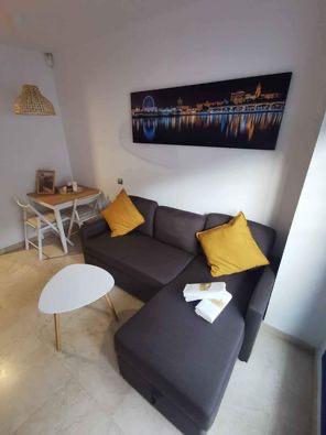 SE ALQUILA HASTA 31/05/2026 BONITO APARTAMENTO A 200 METROS DE LA PLAYA EN  BENALMÁDENA