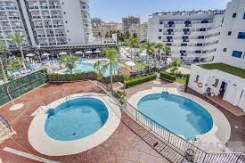 SE ALQUILA HASTA 31/05/2026 BONITO APARTAMENTO A 200 METROS DE LA PLAYA EN  BENALMÁDENA