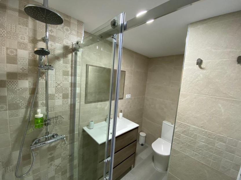 Se alquila desde 01/09/2026 hasta 30/06/2027  bonito estudio en Benalmádena Costa