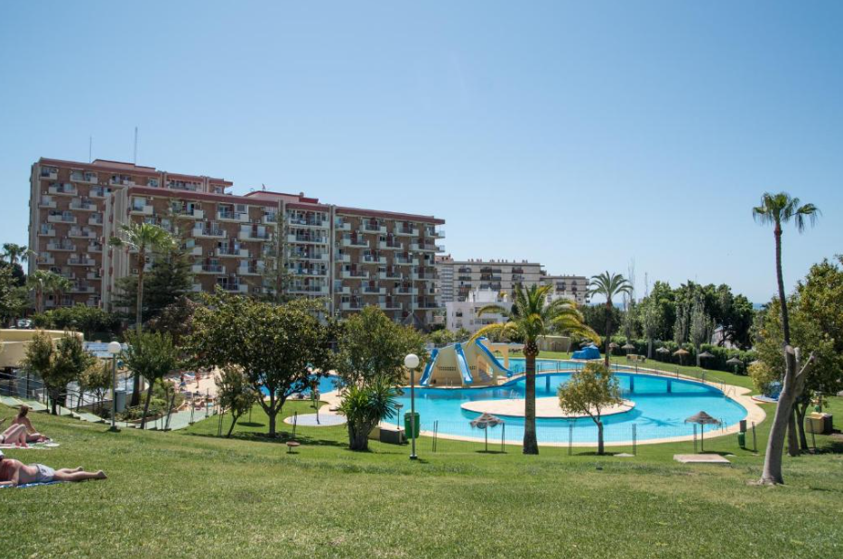 Se alquila desde 01/09/2026 hasta 30/06/2027  bonito estudio en Benalmádena Costa