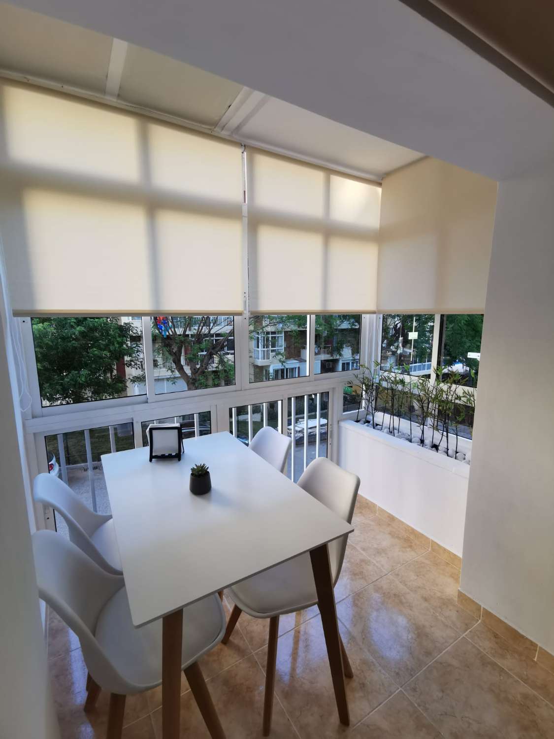 SE ALQUILA MEDIA TEMPORADA DESDE AHORA HASTA 30/06/2026 Y DESDE 01/09/2026 HASTA 30/06/2027 COQUETO ESTUDIO EN BENALMÁDENA