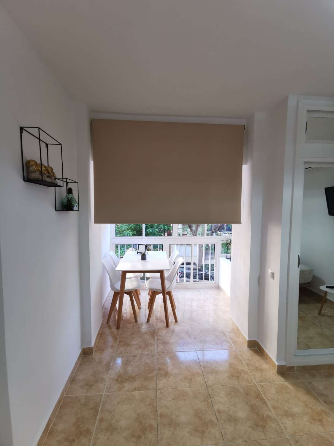 SE ALQUILA MEDIA TEMPORADA DESDE AHORA HASTA 30/06/2026 Y DESDE 01/09/2026 HASTA 30/06/2027 COQUETO ESTUDIO EN BENALMÁDENA