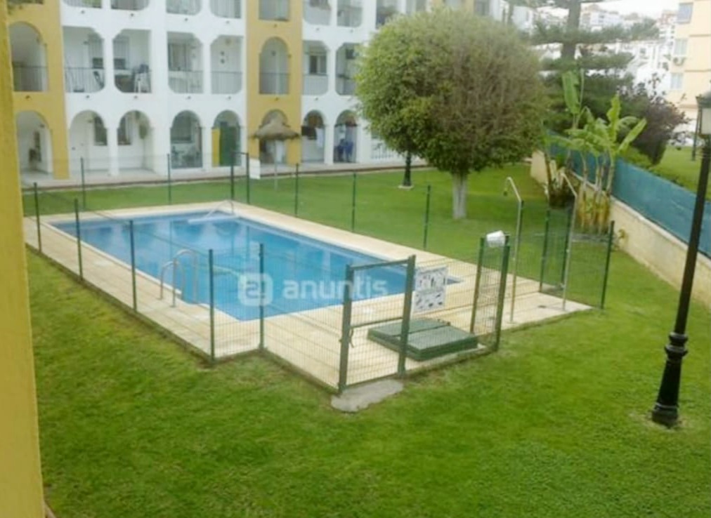 SE ALQUILA MEDIA TEMPORADA Desde  01/09/2026 HASTA 30.6.27  COQUETO APARTAMENTO EN RECINTO PRIVADO DE BENALMÁDENA COSTA.